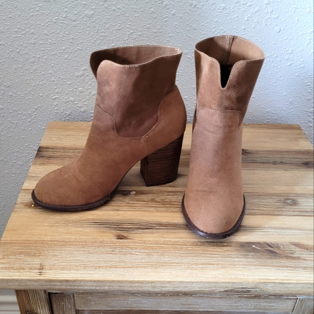 Altar'd state brown leather boots